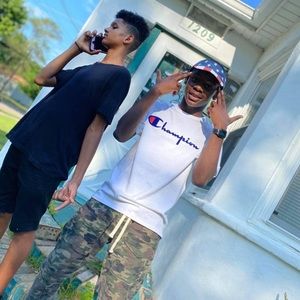 Meet your Posher, Kameron